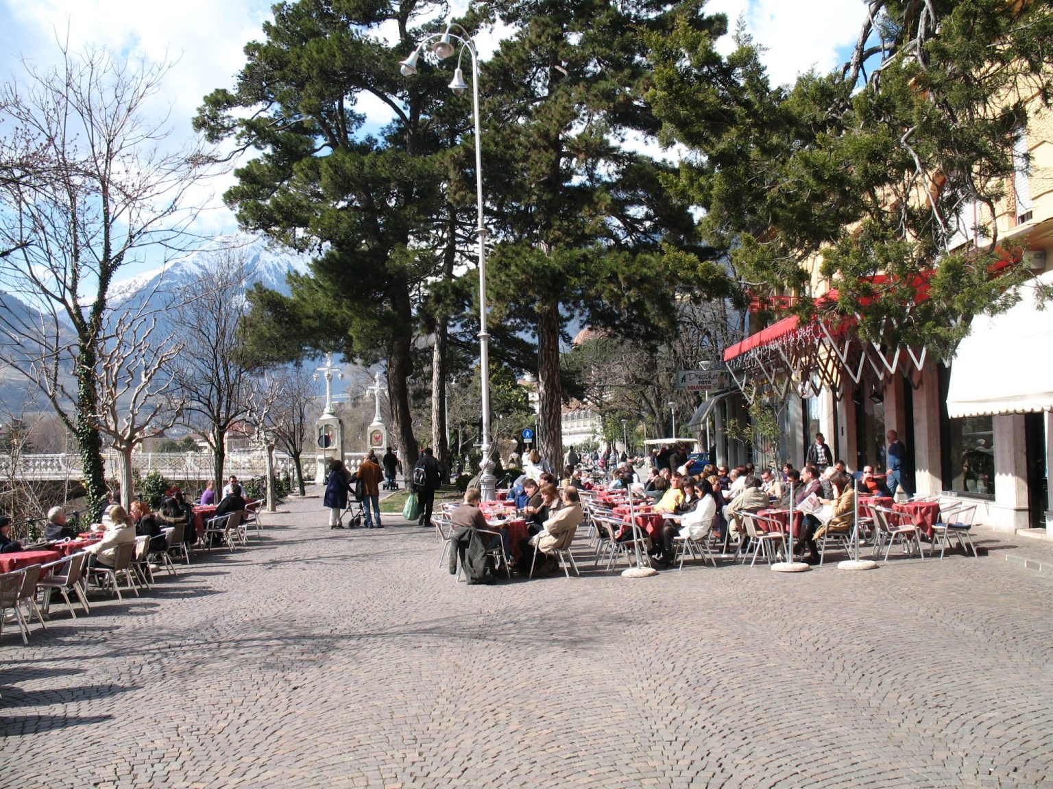 Entlang der Kurpromenade die Dolce Vita genießen