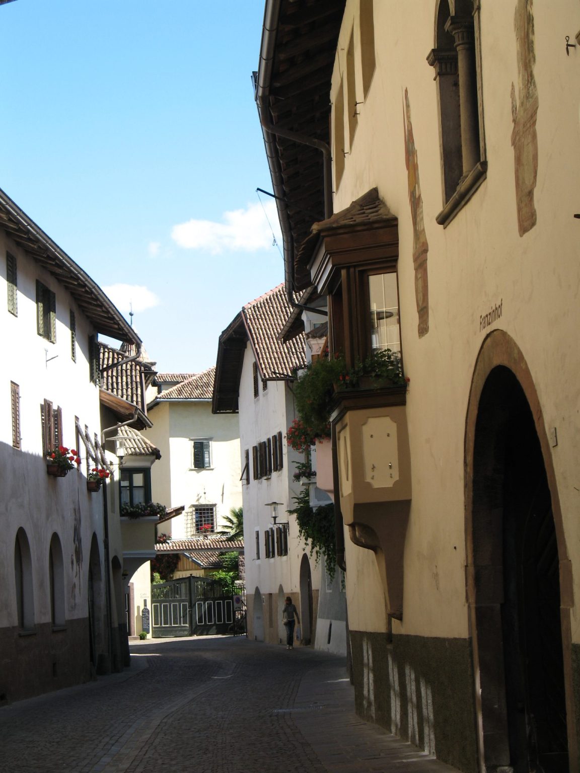 Die malerische Gasse von St. Pauls - sie verbindet das Unterdorf mit dem Oberdorf