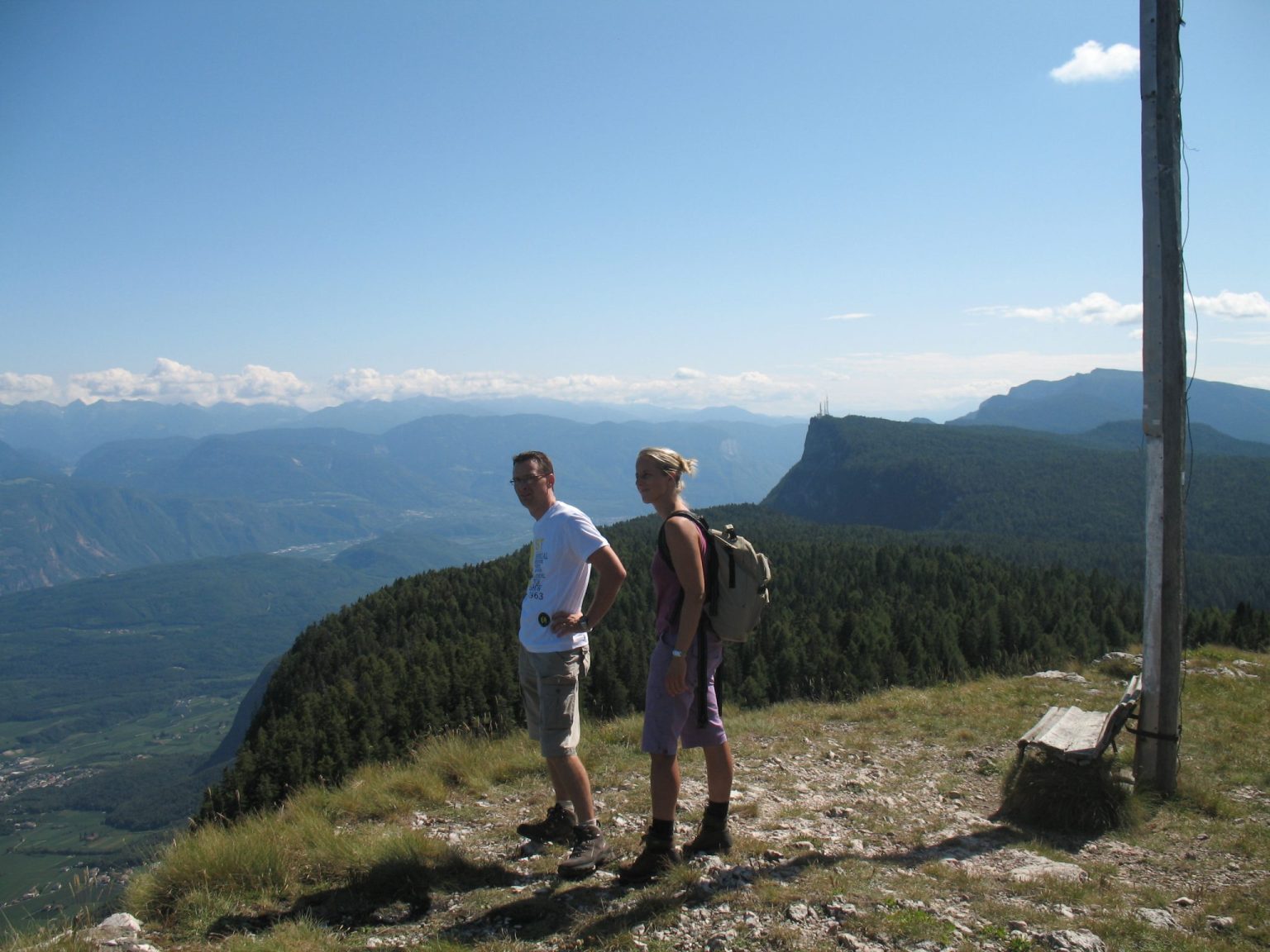 Blick vom Bergner Kreuz ins Überetsch und Unterland und die Dolomiten