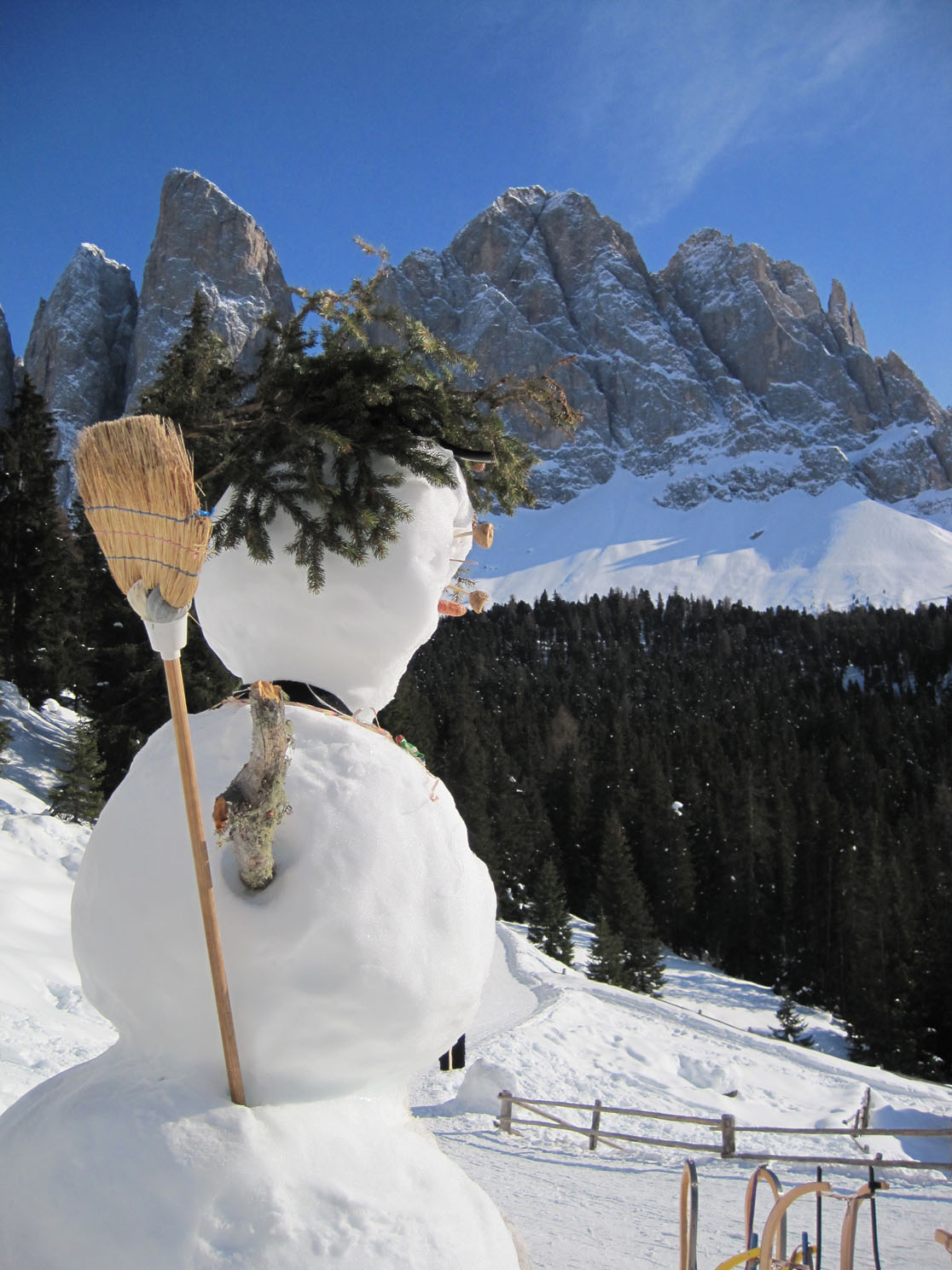 Vergänglichkeit der Geißlerspitzen - zumindest für den Schneemann