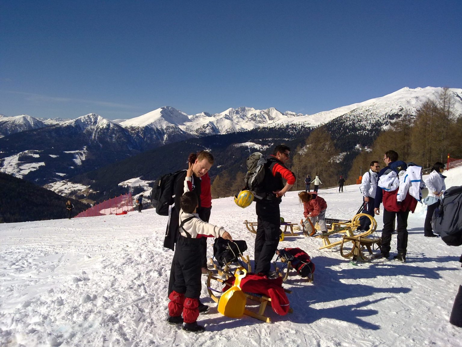 Erster Einkehrschwung beim Gasthof "Sunnalm" auf halbem Weg der Rodelbahn
