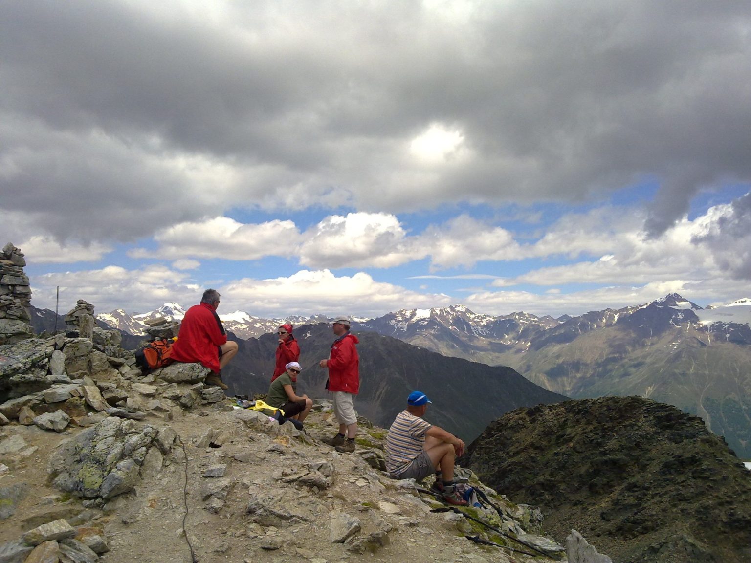 Blick von der Vermoispitze Richtung Norden auf den Alpenhauptkamm