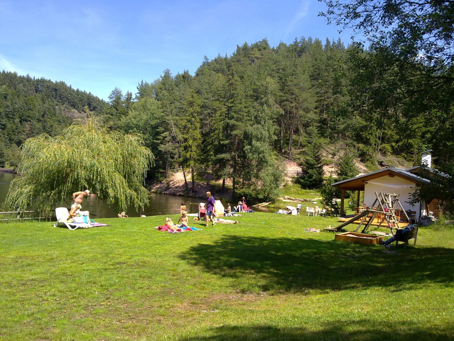 Das kleine, aber idylische Lido am Wolfsgrubensee