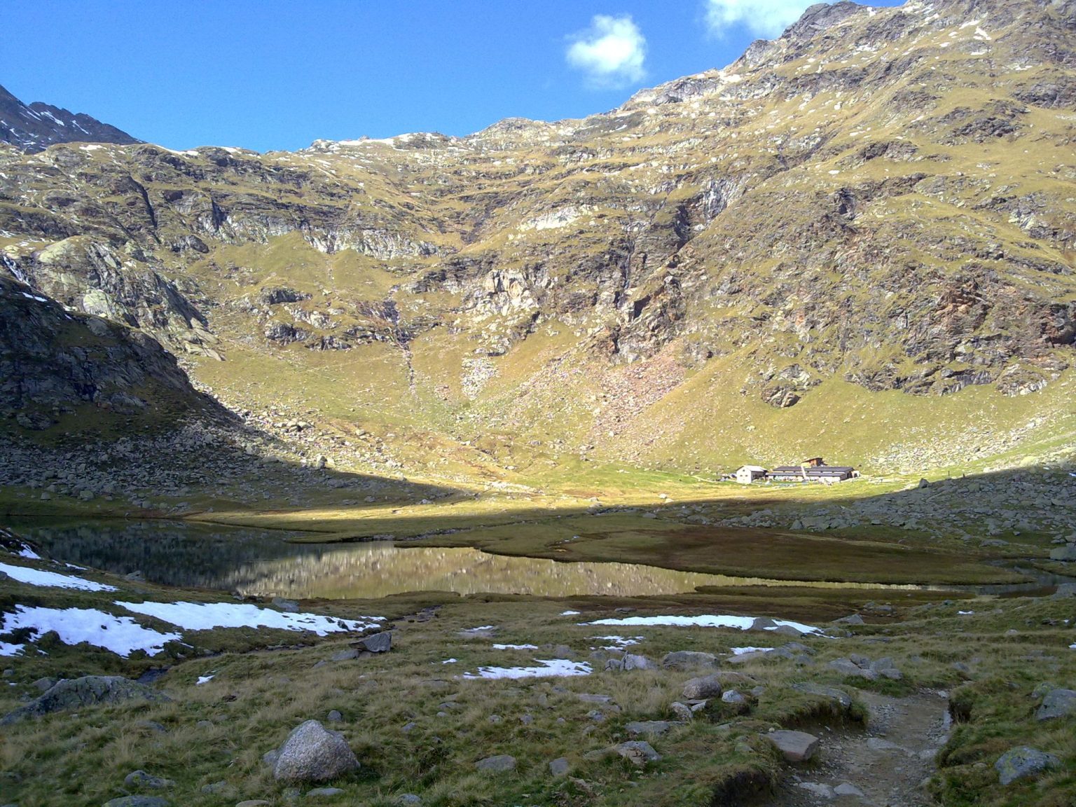 Bewirtschaftete Almhütte Oberkaser direkt am See Pfitscher Lacke